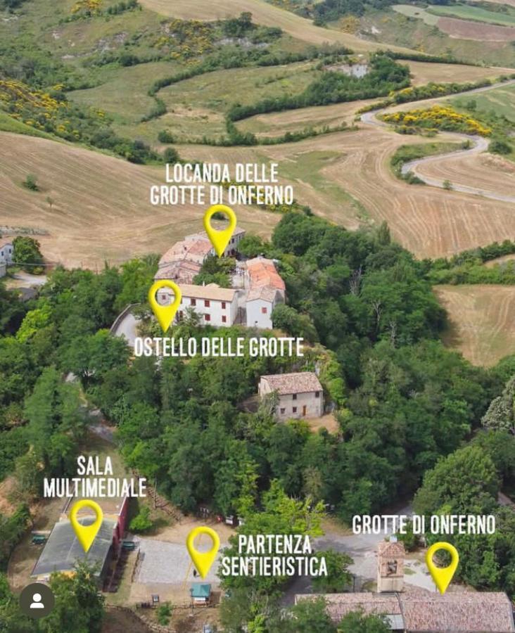 ホテル Locanda Delle Grotte Di Onferno ジェンマーノ エクステリア 写真